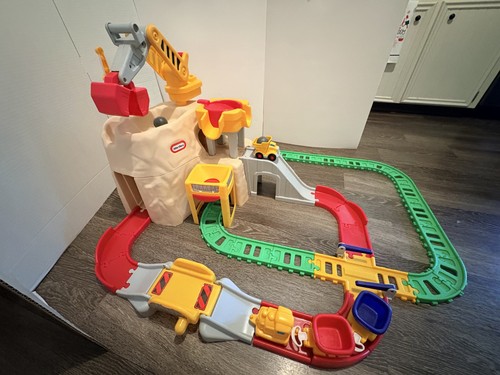 Little tikes big adventure - tikes,
